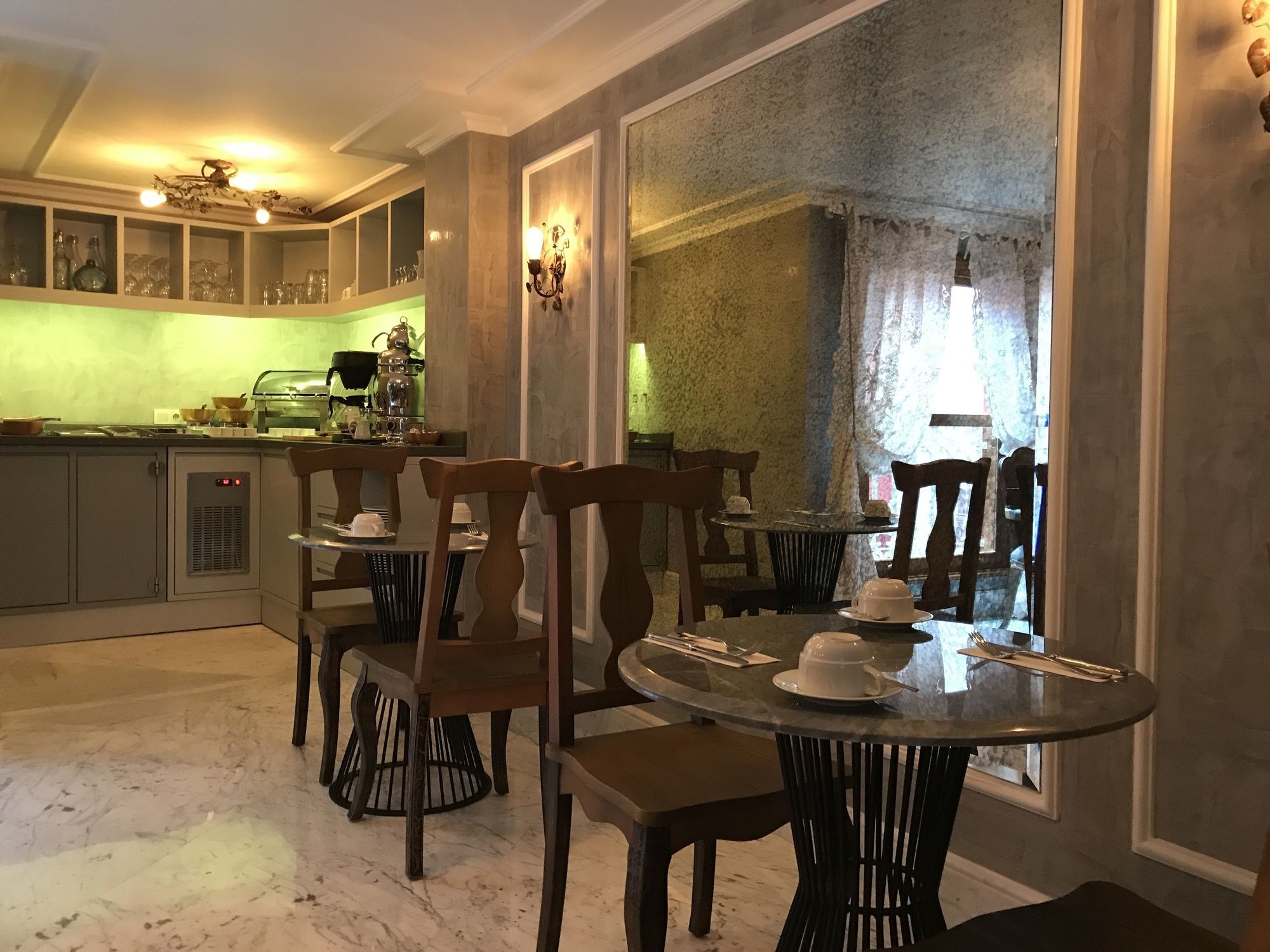 Amofta Taksim Hotel Stambuł